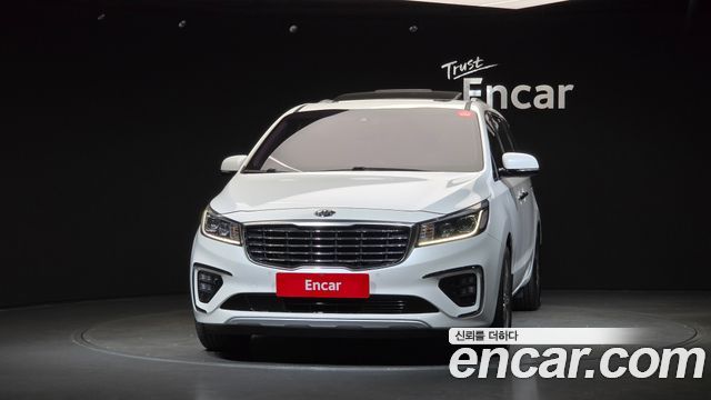 Kia Carnival 9-Seater Prstige 2019 — фото 3