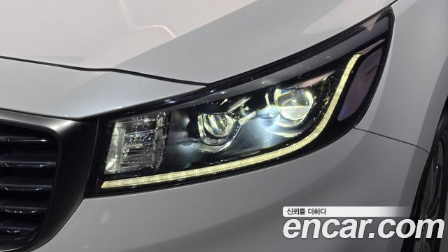 Kia Carnival 9-Seater Prstige 2019 — фото 22
