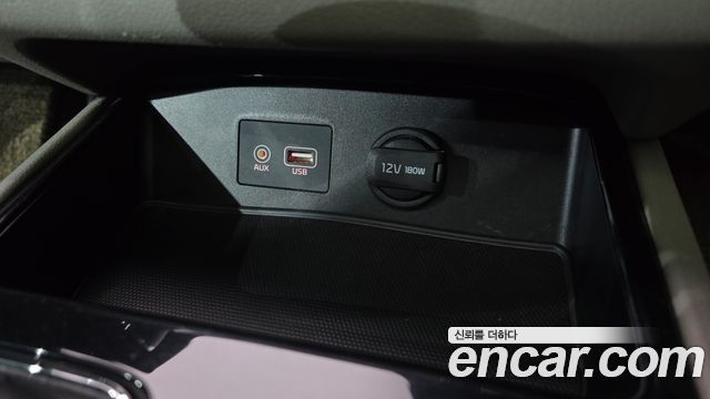 Kia Carnival 9-Seater Prstige 2019 — фото 31