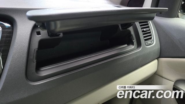 Kia Carnival 9-Seater Prstige 2019 — фото 32