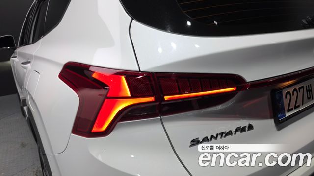 Hyundai Santa Fe Gasoline 2.5T 2WD Prestige Choice 2023 — фото 23