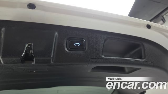Hyundai Santa Fe Gasoline 2.5T 2WD Prestige Choice 2023 — фото 33