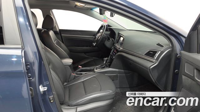 Hyundai Avante (AD) 1.6 GDI Smart Special 2016 — фото 15