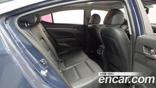 Hyundai Avante (AD) 1.6 GDI Smart Special 2016 — фото 16