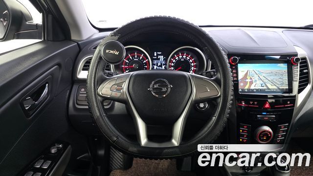 KG Mobility (SsangYong) Tivoli VX 2WD 2016 — фото 12
