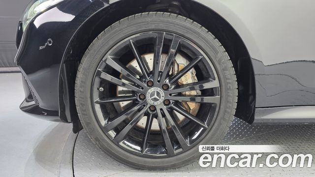 Mercedes-Benz CLS-Class (C257) CLS400d 4MATIC 2019 — фото 5