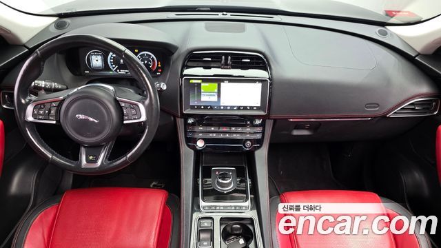 Jaguar F-PACE 20d R-Sport 2017 — фото 7