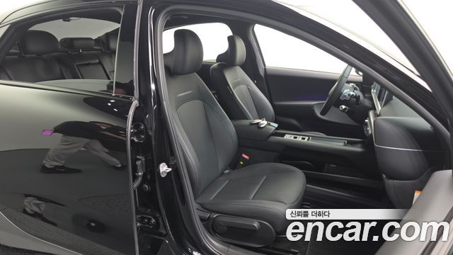 Hyundai Ioniq 6 Long Range Exclusive + 2025 — фото 12