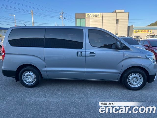 Hyundai Grand Starex Van 3-Seater Style 2020 — фото 5