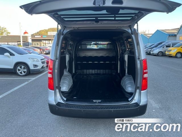 Hyundai Grand Starex Van 3-Seater Style 2020 — фото 7