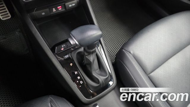 Kia Stonic 1.4 Trendy 2018 — фото 9