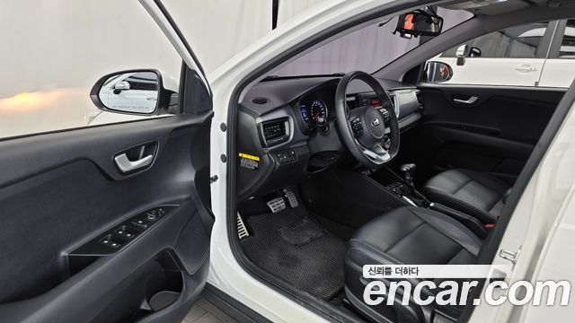 Kia Stonic 1.4 Trendy 2018 — фото 10