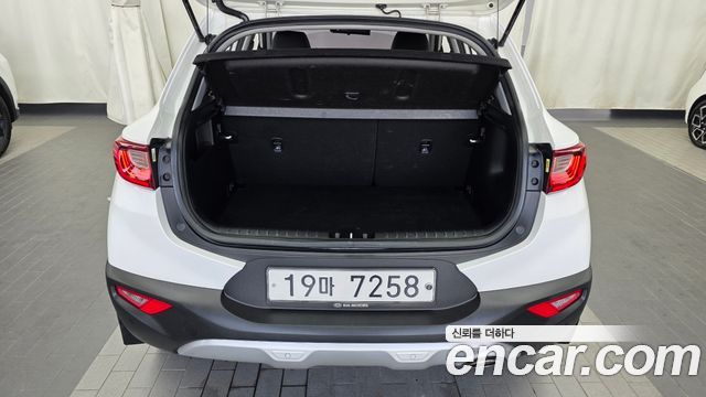 Kia Stonic 1.4 Trendy 2018 — фото 20