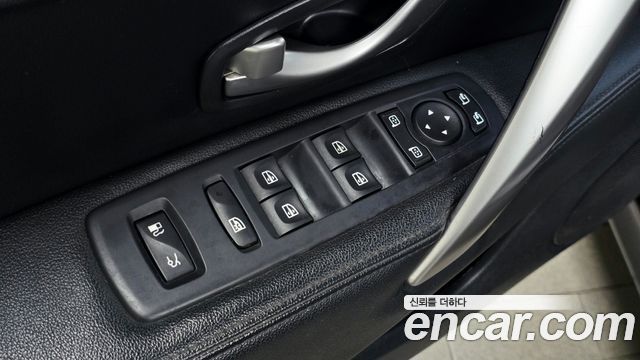 Renault Korea SM7 Nova LPLI 2.0 LPe Disabled 2017 — фото 15