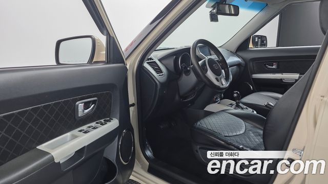 Kia Soul 1.6 GDI Luxury Standard 2012 — фото 10