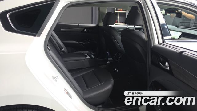 Kia K7 Premier 2.5 GDI Noblesse 2020 — фото 11