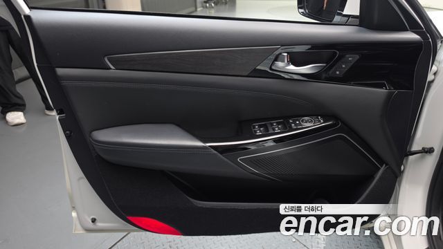 Kia K7 Premier 2.5 GDI Noblesse 2020 — фото 24