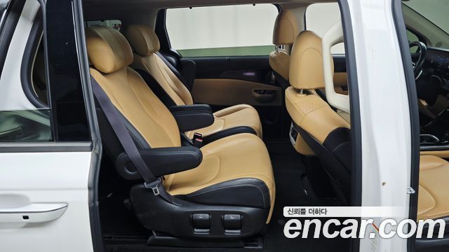 Kia Carnival (IV) Diesel 7-Seater Signature 2021 — фото 11