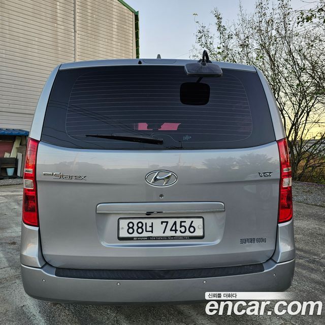 Hyundai Grand Starex 5-Seater VAN CVX Luxury 2017 — фото 4
