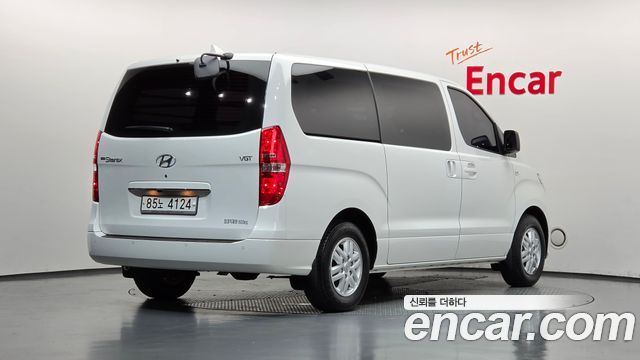 Hyundai Grand Starex Van 3-Seater Smart 2021 — фото 2