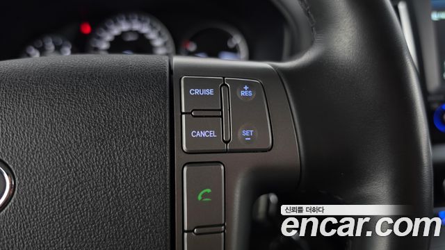 Hyundai Grand Starex Van 3-Seater Smart 2021 — фото 15