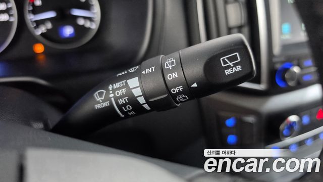 Hyundai Grand Starex Van 3-Seater Smart 2021 — фото 29