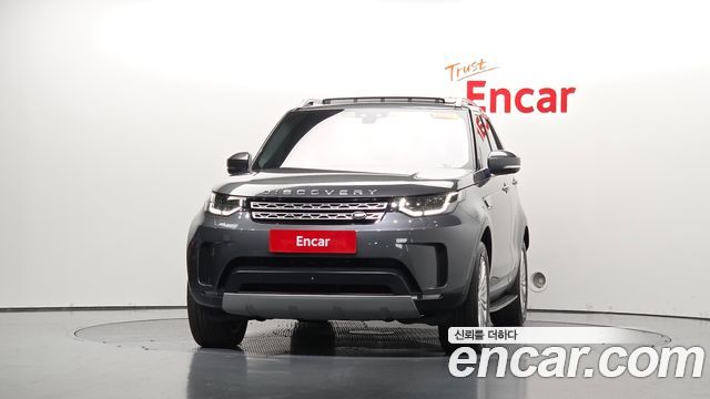 Land Rover Discovery 5 3.0 TD6 HSE Luxury 2017 — фото 3