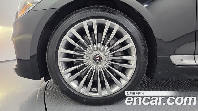 Kia K9 3.8 GDI AWD PlatinumⅢ 2020 — фото 5