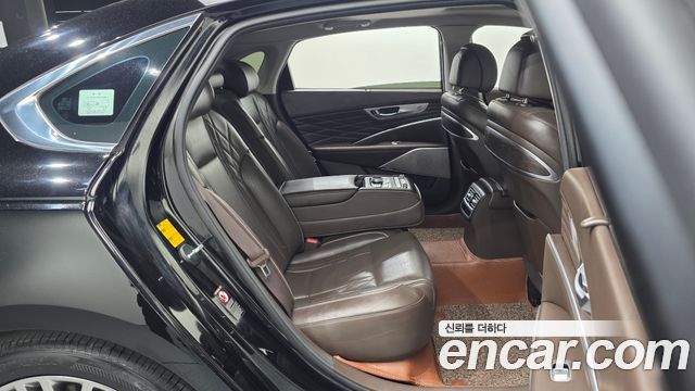 Kia K9 3.8 GDI AWD PlatinumⅢ 2020 — фото 12