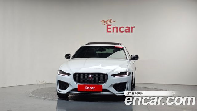 Jaguar XE D180 R-Dynamic S 2020 — фото 3
