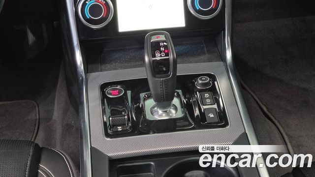 Jaguar XE D180 R-Dynamic S 2020 — фото 9