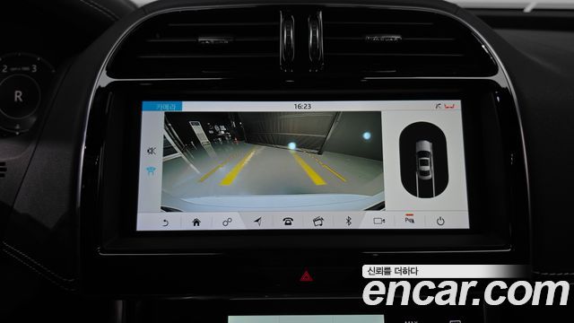 Jaguar XE D180 R-Dynamic S 2020 — фото 18