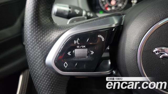 Jaguar XE D180 R-Dynamic S 2020 — фото 20