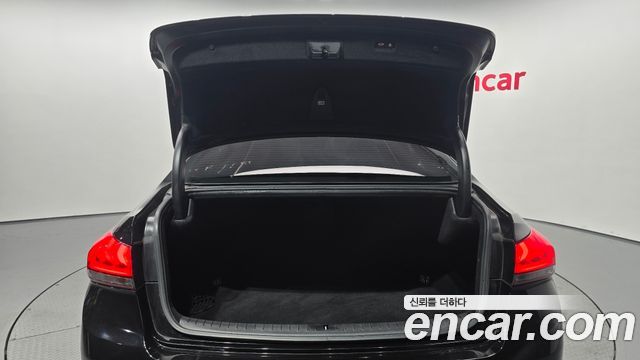 Genesis G80 3.3 GDI Premium Luxury 2018 — фото 30