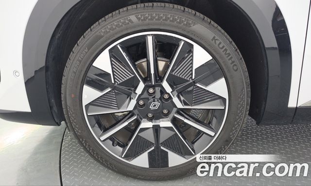 Renault Korea Filante 1.5 E-Tech Iconic 2WD 2027 — фото 5