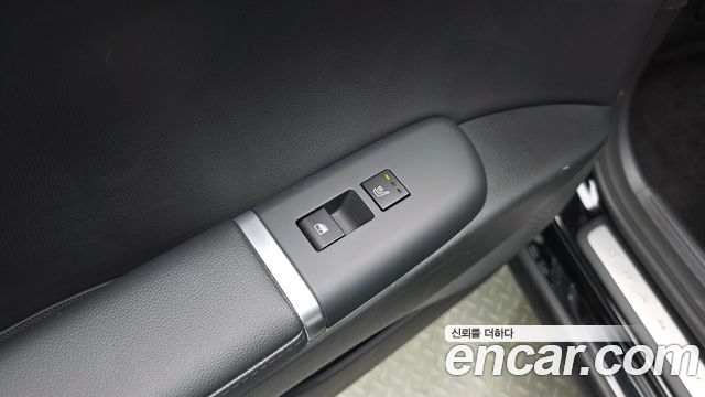 Hyundai Grandeur (GN7) 3.5 Gasoline 2WD Exclusive 2026 — фото 19