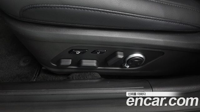 Hyundai Grandeur (GN7) 3.5 Gasoline 2WD Exclusive 2026 — фото 33