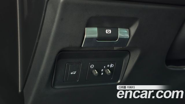 Land Rover Range Rover Evoque (II) D150 S 2020 — фото 20