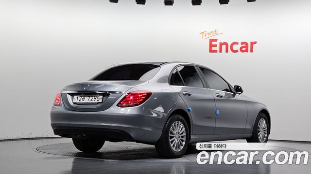 Mercedes-Benz C-Class (W205) C200 2015 — фото 2