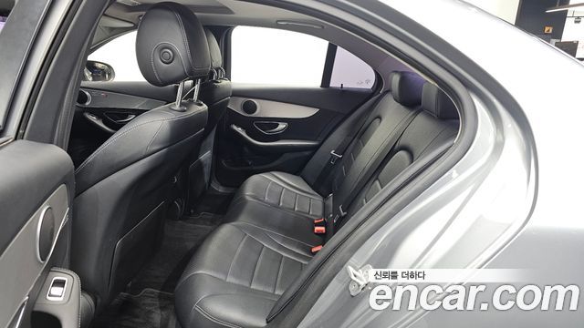 Mercedes-Benz C-Class (W205) C200 2015 — фото 11