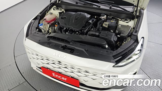 Kia K8 2.5 Gasoline 2WD Noblesse 2023 — фото 6