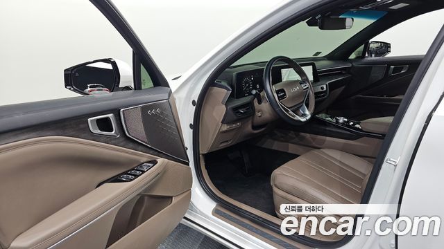 Kia K8 2.5 Gasoline 2WD Noblesse 2023 — фото 10