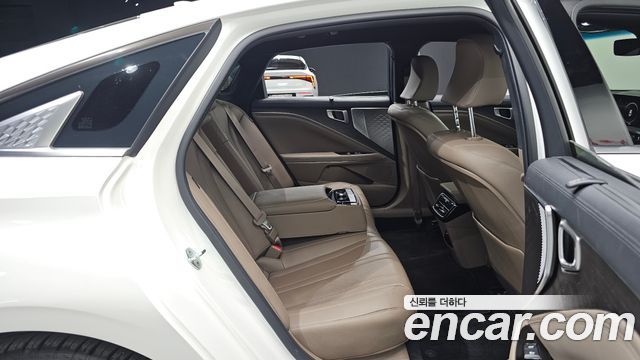 Kia K8 2.5 Gasoline 2WD Noblesse 2023 — фото 11