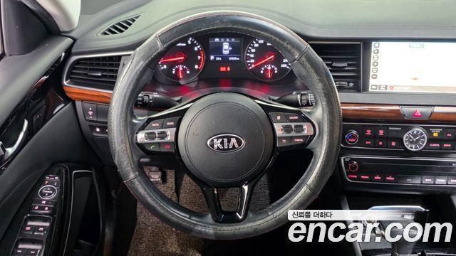 Kia K7 3.0 LPI Luxury (Rental Car) 2016 — фото 17