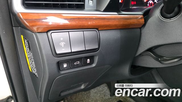Kia K7 3.0 LPI Luxury (Rental Car) 2016 — фото 21