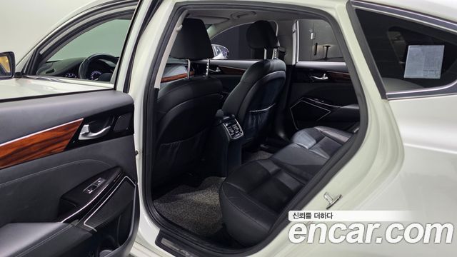 Kia K7 3.0 LPI Luxury (Rental Car) 2016 — фото 32