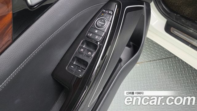 Kia K7 3.0 LPI Luxury (Rental Car) 2016 — фото 41