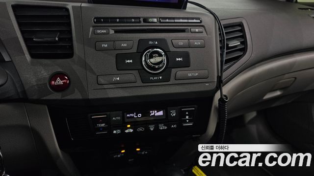 Honda Civic 1.8 EX 9th 2012 — фото 17