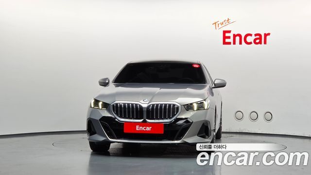 BMW 5 Series (G60) 530i xDrive M Sport 2026 — фото 3