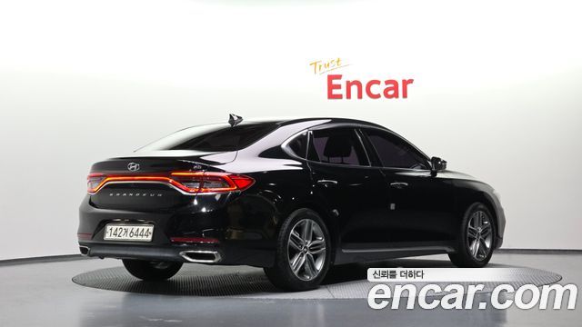 Hyundai Grandeur (IG) 3.0 Exclusive 2018 — фото 2